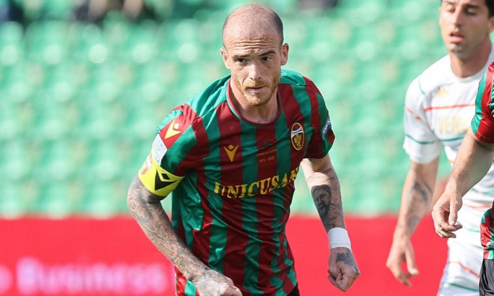 Ex rossoverdi – Il Palermo resta in vetta grazie ad un super Palumbo